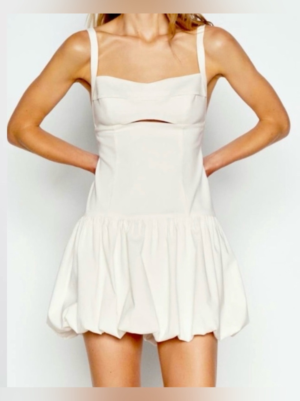 NWT Zara Ivory Bubble Hem Front Cut-out Mini Dress Sz Medium